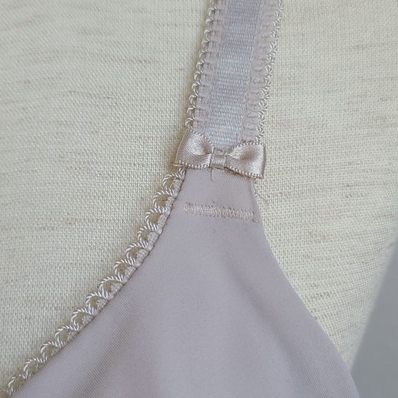 OLGA 40C PLUS SIZE BRA - Picture 5 of 10